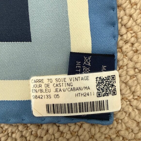 HERMES Jour de Casting 70cm Silk Scarf - Picture 3 of 12